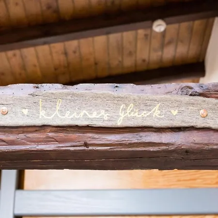 Kleines Glueck Auf Den Hoefen 5 Kuehlungsborn