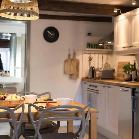 Kleines Glueck Auf Den Hoefen 5